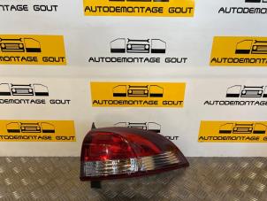 Używane Tylne swiatlo pozycyjne prawe Renault Clio IV Estate/Grandtour (7R) 1.5 Energy dCi 90 FAP Cena € 44,99 Procedura marży oferowane przez Autodemontage Gout