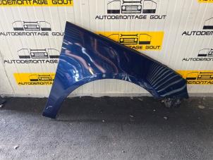 Used Front wing, right Volkswagen Eos (1F7/F8) 2.0 TFSI 16V Price € 119,95 Margin scheme offered by Autodemontage Gout