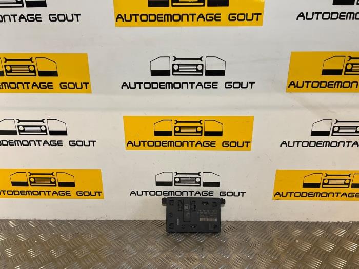 Używane Modul Comfort Mercedes Vito (639.6) 2.2 115 CDI 16V Cena € 29,99 Procedura marży oferowane przez Autodemontage Gout