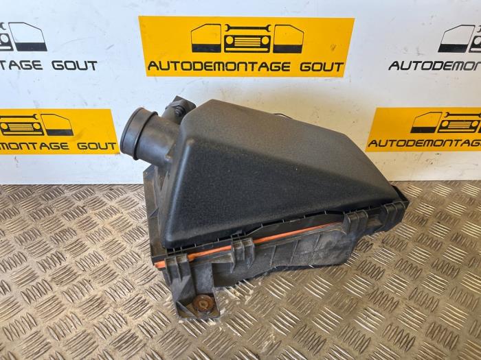Begagnade Luftfilterhus Audi TT (8N3) 1.8 20V Turbo Pris € 49,99 Marginaltabell erbjuds av Autodemontage Gout