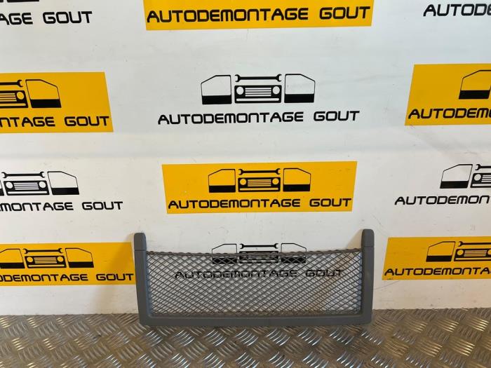 Gebrauchte Gepäcknetz Volkswagen Transporter T5 2.5 TDi Preis € 19,99 Margenregelung angeboten von Autodemontage Gout