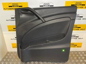 Begagnade Dörrlist, 2-dörrars, höger Mercedes Vito (639.6) 2.2 110 CDI 16V Euro 5 Pris € 49,99 Marginaltabell erbjuds av Autodemontage Gout