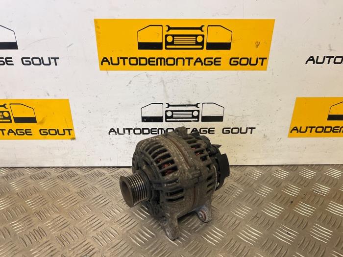 Gebrauchte Dynamo Opel Vivaro 2.5 CDTI DPF Preis € 49,99 Margenregelung angeboten von Autodemontage Gout