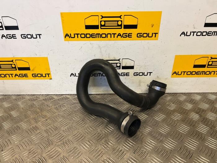 Gebrauchte Intercooler Rohr Renault Trafic New (FL) 2.0 dCi 16V 115 Preis € 69,99 Margenregelung angeboten von Autodemontage Gout