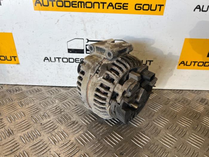 Dynamo d'un Mercedes-Benz Vito (639.6) 2.2 109 CDI 16V 2006