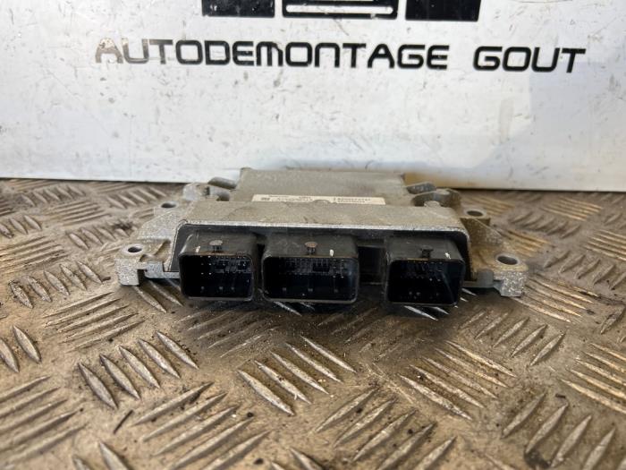 Engine management computer from a Renault Twingo II (CN) 1.2 2009
