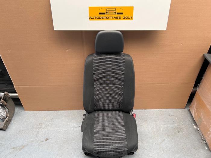 Begagnade Säte, höger Mercedes Sprinter 3t (906.61) 211 CDI 16V Pris € 149,99 Marginaltabell erbjuds av Autodemontage Gout