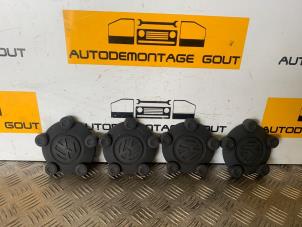 Begagnade Hjulskyddsset Volkswagen Caddy III (2KA,2KH,2CA,2CH) 2.0 SDI Pris € 14,99 Marginaltabell erbjuds av Autodemontage Gout