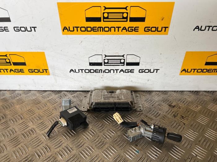 Used Ignition lock + computer Peugeot 107 1.0 12V Price € 79,99 Margin scheme offered by Autodemontage Gout