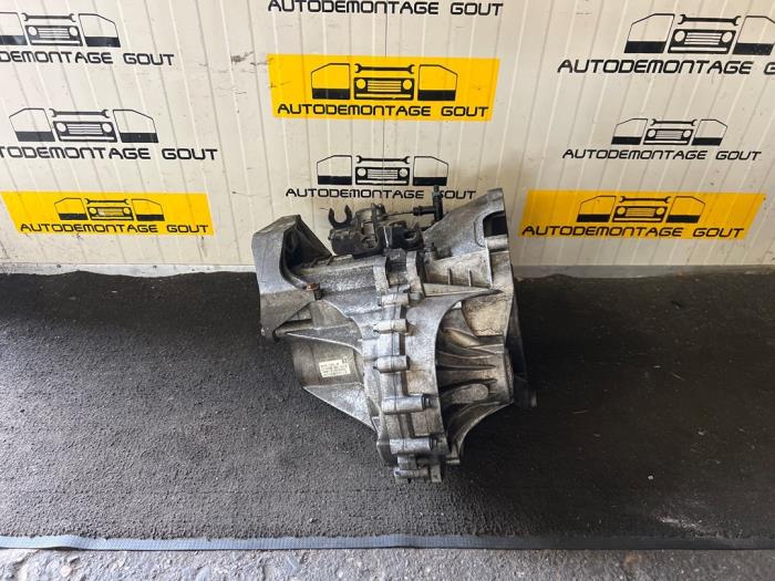 Usagé Boîte de vitesse Ford Transit 2.2 TDCi 16V Prix € 649,99 Règlement à la marge proposé par Autodemontage Gout