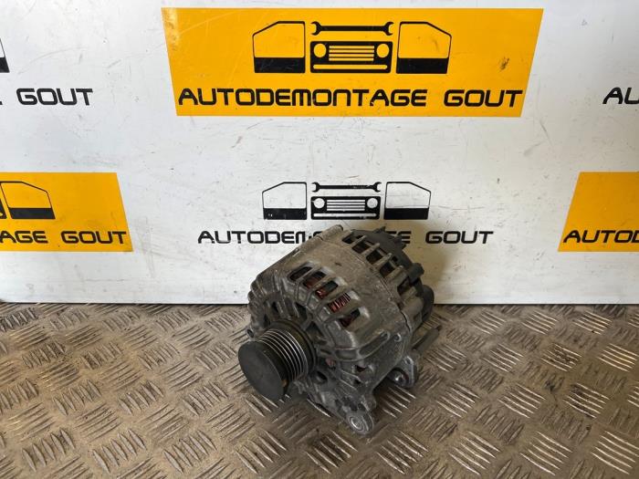Used Dynamo Volkswagen Crafter 2.0 TDI 16V Price € 35,00 Margin scheme offered by Autodemontage Gout