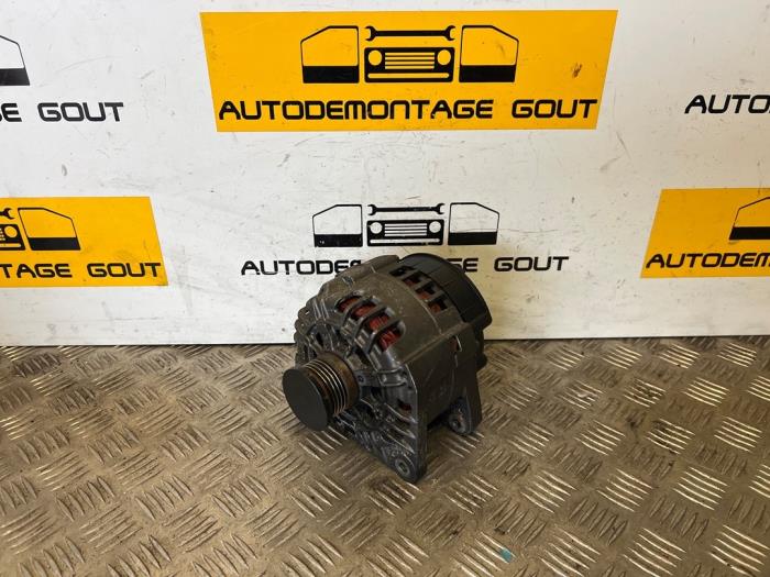 Gebrauchte Dynamo Opel Vivaro 1.9 DI Preis € 49,99 Margenregelung angeboten von Autodemontage Gout