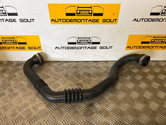 Gebrauchte Intercooler Rohr Opel Vivaro 1.9 DI Preis € 89,99 Margenregelung angeboten von Autodemontage Gout