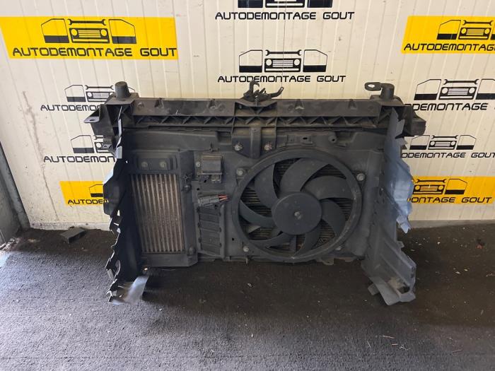 Begagnade Front Peugeot Partner (GC/GF/GG/GJ/GK) 1.6 HDI 75 Phase 2 Pris € 149,99 Marginaltabell erbjuds av Autodemontage Gout