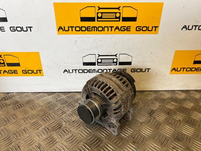 Begagnade Dynamo Volkswagen Caddy III (2KA,2KH,2CA,2CH) 1.9 TDI Pris € 19,99 Marginaltabell erbjuds av Autodemontage Gout