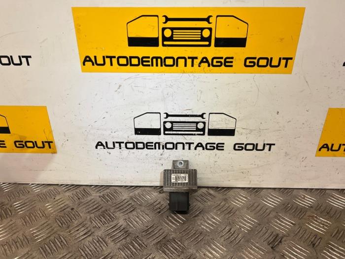 Używane Modul wentylator Renault Master III (JV) 2.3 dCi 16V 110 Cena € 9,99 Procedura marży oferowane przez Autodemontage Gout