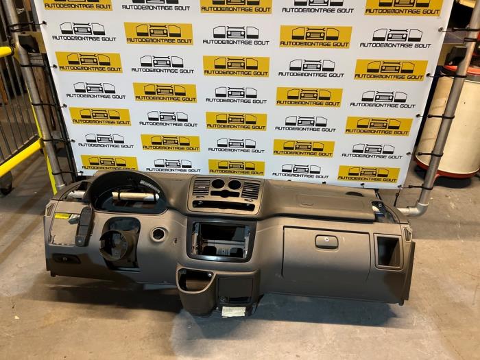 Używane Panel Mercedes Vito (639.6) Cena € 119,99 Procedura marży oferowane przez Autodemontage Gout