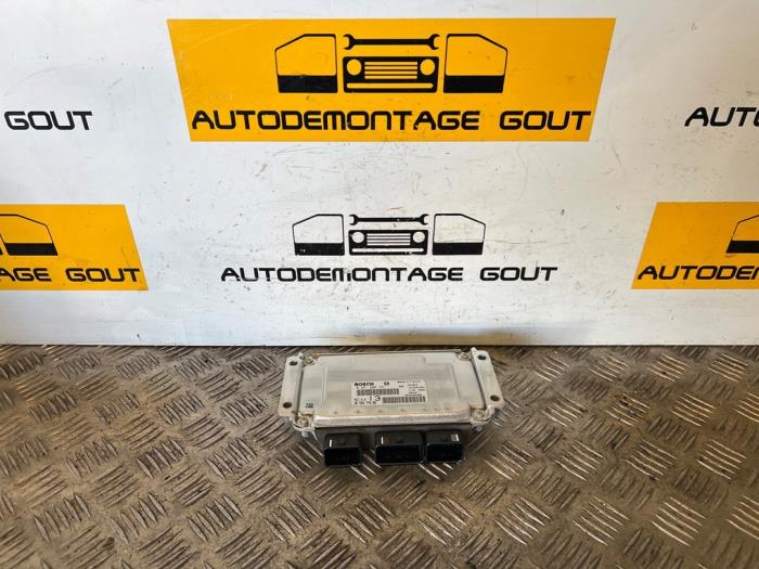 Used Engine management computer Peugeot 1007 (KM) 1.6 GTI,Gentry 16V Price € 69,99 Margin scheme offered by Autodemontage Gout