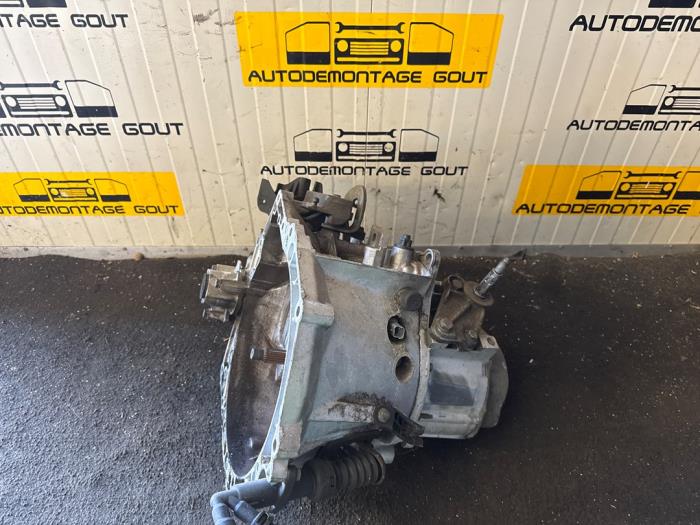 Usagé Boîte de vitesse Peugeot Partner (GC/GF/GG/GJ/GK) 1.6 HDI 90 16V Prix € 249,99 Règlement à la marge proposé par Autodemontage Gout