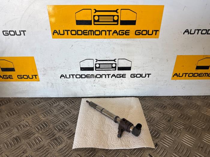 Usagé Injecteurs Volkswagen Caddy III (2KA,2KH,2CA,2CH) 1.6 TDI 16V Prix € 199,99 Règlement à la marge proposé par Autodemontage Gout