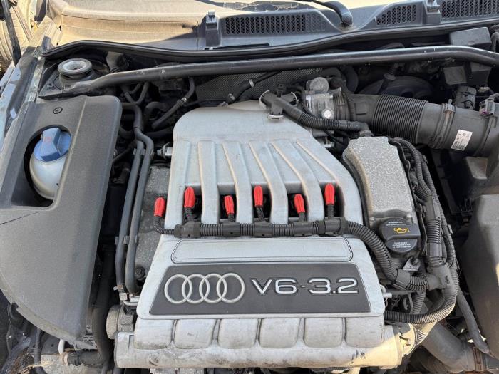 Używane Silnik Audi TT Roadster (8N9) 3.2 V6 24V Quattro Cena € 2.500,00 Procedura marży oferowane przez Autodemontage Gout