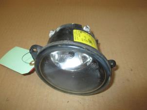 Used Fog light, front left Landrover Discovery III (LAA/TAA) 2.7 TD V6 Price € 30,25 Inclusive VAT offered by Garage Callant