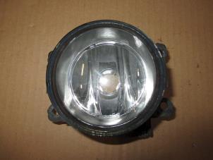 Used Fog light, front right Landrover Discovery IV (LAS) 3.0 SD V6 24V Price on request offered by Garage Callant