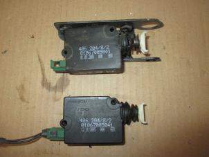 Used Boot lid lock mechanism Landrover Discovery III (LAA/TAA) Price € 24,20 Inclusive VAT offered by Garage Callant