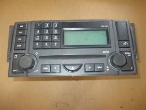 Used Radio CD player Landrover Discovery III (LAA/TAA) Price on request offered by Garage Callant