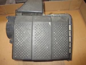 Used Air box Landrover Discovery III (LAA/TAA) Price € 18,15 Inclusive VAT offered by Garage Callant