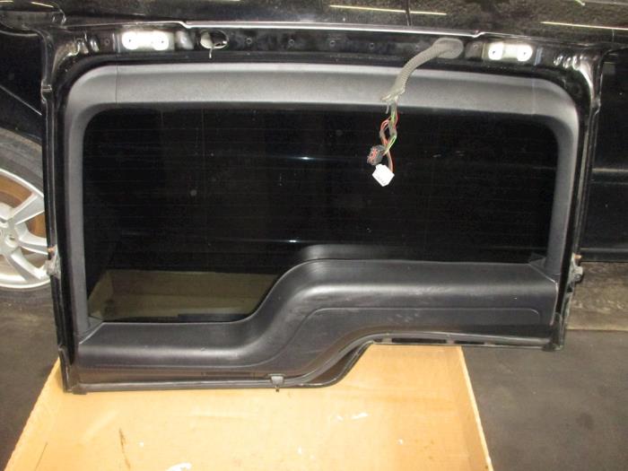 Cubierta de maletero de un Land Rover Discovery III (LAA/TAA) 2.7 TD V6 2004
