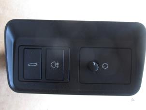 Usados Interruptor luz antiniebla Jaguar F-type 3.0 S V6 24V Precio de solicitud ofrecido por Garage Callant