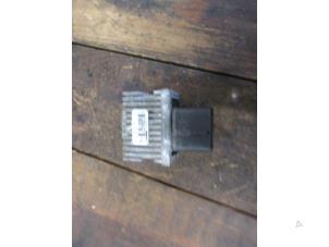 Used Glow plug relay Jaguar XF (CC9) 2.2 D 16V Price € 18,15 Inclusive VAT offered by Garage Callant