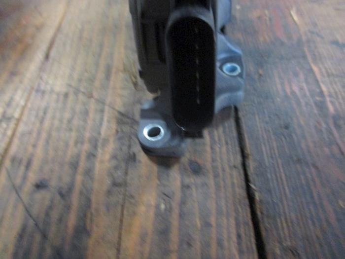 Accelerator pedal Landrover Freelander II 2.2 tD4 16V LR031900