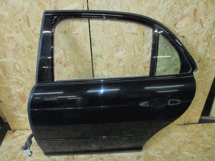 Rear door 4-door, left from a Jaguar XJ (X350) 8 3.5 V8 32V 2004