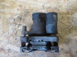 Used Rear brake calliper, left Landrover Discovery Sport L550 Price € 151,25 Inclusive VAT offered by Garage Callant