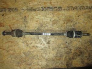 Used Drive shaft, rear left Landrover Discovery Sport L550 Price € 181,50 Inclusive VAT offered by Garage Callant
