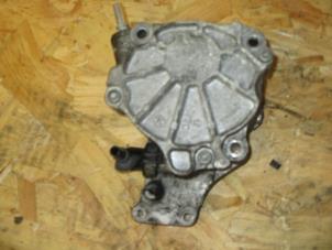 Used Brake servo vacuum pump Landrover Range Rover Evoque (LVJ/LVS) 2.2 SD4 16V 5-drs. Price € 90,75 Inclusive VAT offered by Garage Callant