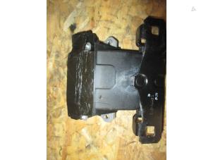 Used Boot lid lock mechanism Landrover Freelander II 2.2 tD4 16V Price € 42,35 Inclusive VAT offered by Garage Callant