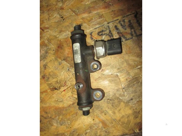Begagnade Bränsletrycksregulator Landrover Range Rover Sport (LS) Pris € 90,75 Inklusive moms erbjuds av Garage Callant
