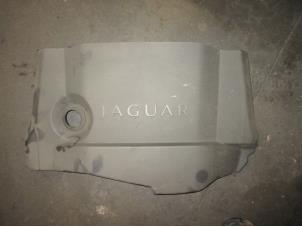 Usagé Plaque de protection moteur Jaguar XJ (X350) 2.7d V6 24V Prix € 30,25 Prix TTC proposé par Garage Callant