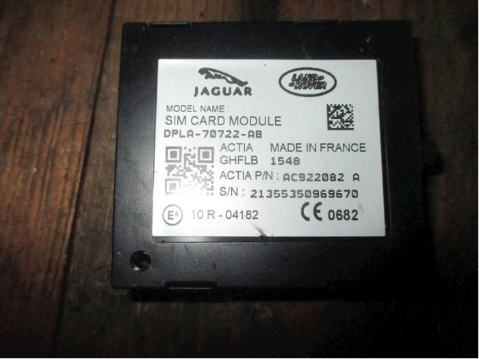 Używane Modul WiFi Jaguar XF (X260) Cena € 42,35 Z VAT oferowane przez Garage Callant