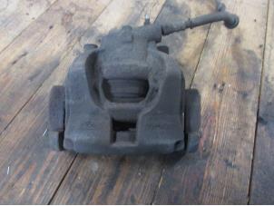 Used Front brake calliper, left Landrover Freelander II 2.2 tD4 16V Price € 60,50 Inclusive VAT offered by Garage Callant