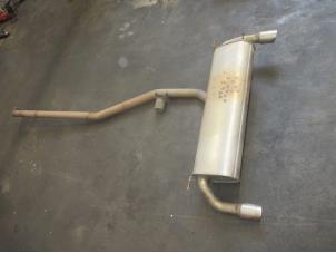 Used Exhaust rear silencer Landrover Range Rover Evoque (LVJ/LVS) 2.2 SD4 16V 5-drs. Price € 181,50 Inclusive VAT offered by Garage Callant