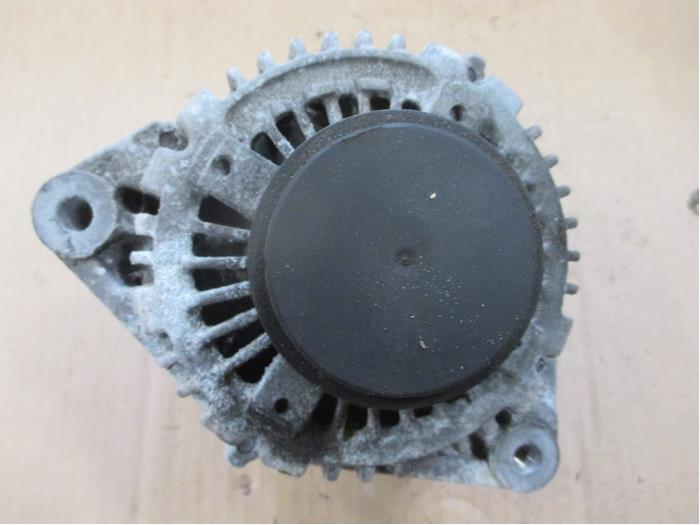 Begagnade Dynamo Jaguar X-type 2.5 V6 24V Pris € 42,35 Inklusive moms erbjuds av Garage Callant