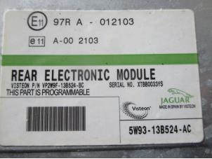 Używane Sterownik Body Control Jaguar XJ (X350) Cena € 151,25 Z VAT oferowane przez Garage Callant