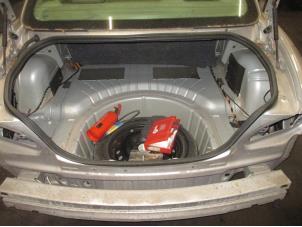 Gebrauchte Kofferraumklappe Gummi Jaguar X-type 2.0 D 16V Preis € 30,25 Mit Mehrwertsteuer angeboten von Garage Callant