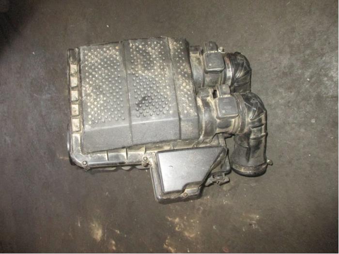 Begagnade Luftfilterhus Landrover Range Rover Sport (LS) 3.6 TDV8 32V Pris € 121,00 Inklusive moms erbjuds av Garage Callant