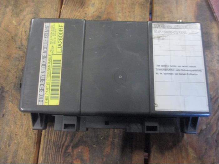 Begagnade Larmmodul Jaguar XK 8 Pris € 121,00 Inklusive moms erbjuds av Garage Callant