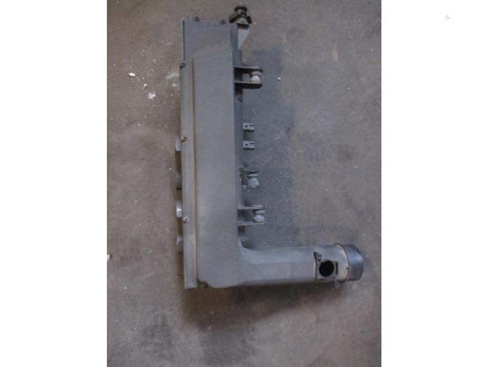 Gebrauchte Luftfiltergehäuse Jaguar X-type 2.0 D 16V Preis € 42,35 Mit Mehrwertsteuer angeboten von Garage Callant
